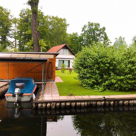 Ferienhaus Direkt An Der Spree Mit Whirlpool Und Sauna Berlín Exteriér fotografie