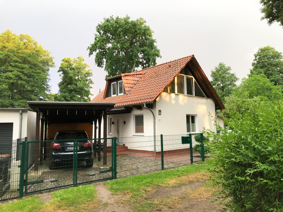 Ferienhaus Direkt An Der Spree Mit Whirlpool Und Sauna Berlín Exteriér fotografie